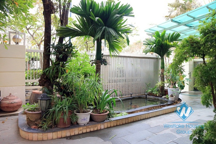 Nice 6 bedrooms house for rent in Ciputra area